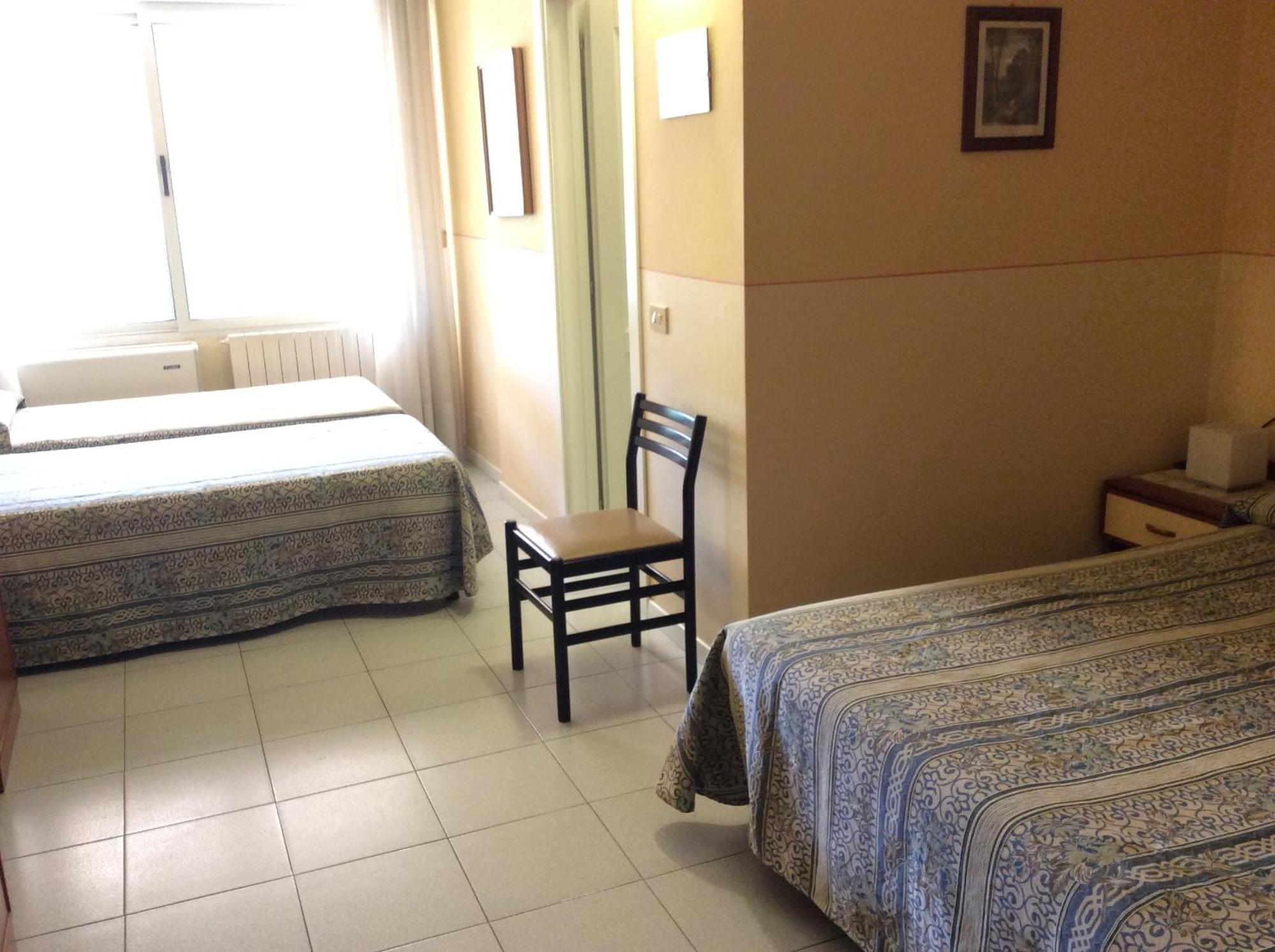 Hotel Le Ginestre Lido di Camaiore Exterior foto